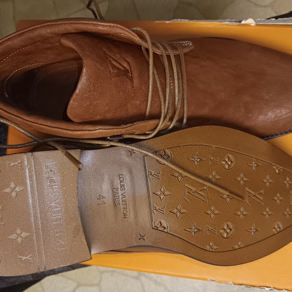 Louis Vuitton Boots - Picture 4 of 5